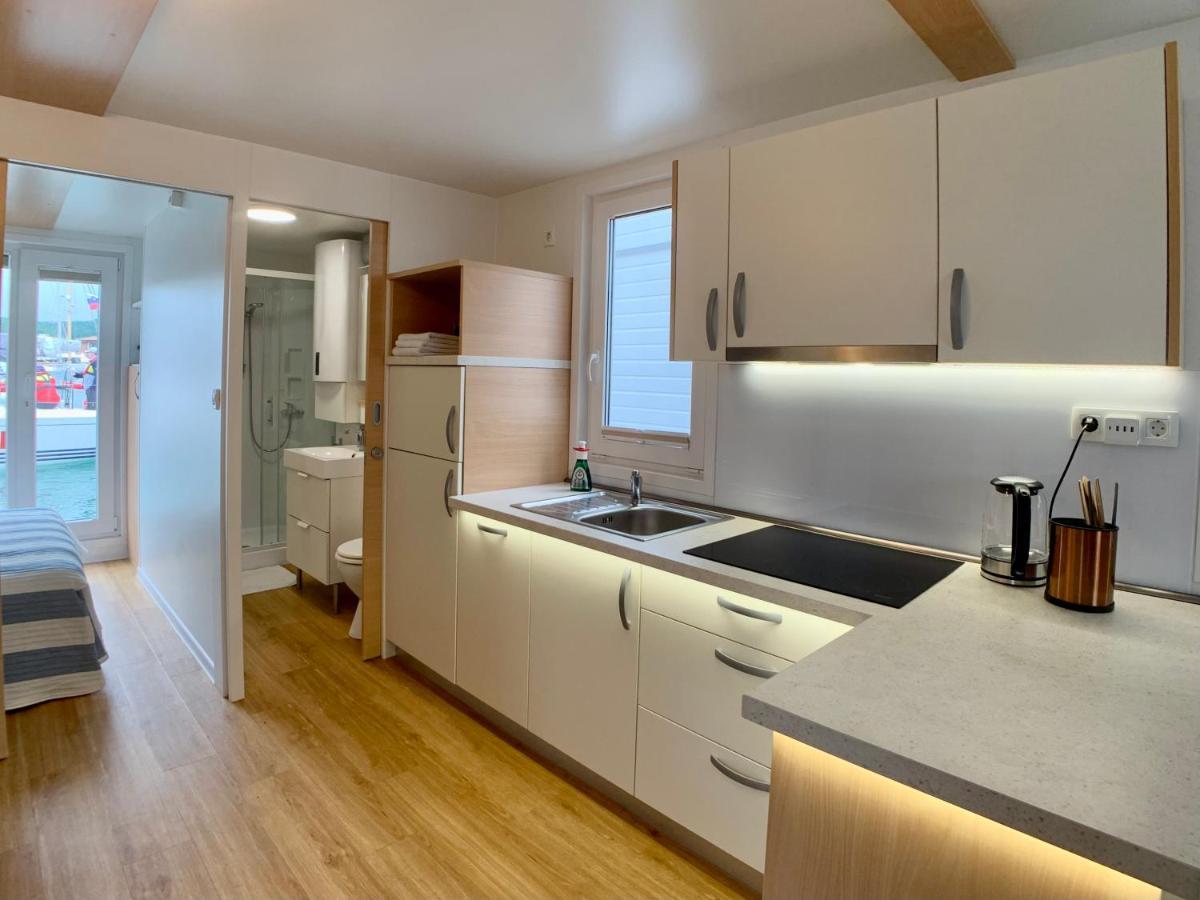 Bellavista Houseboat Apartment Portorose Zewnętrze zdjęcie